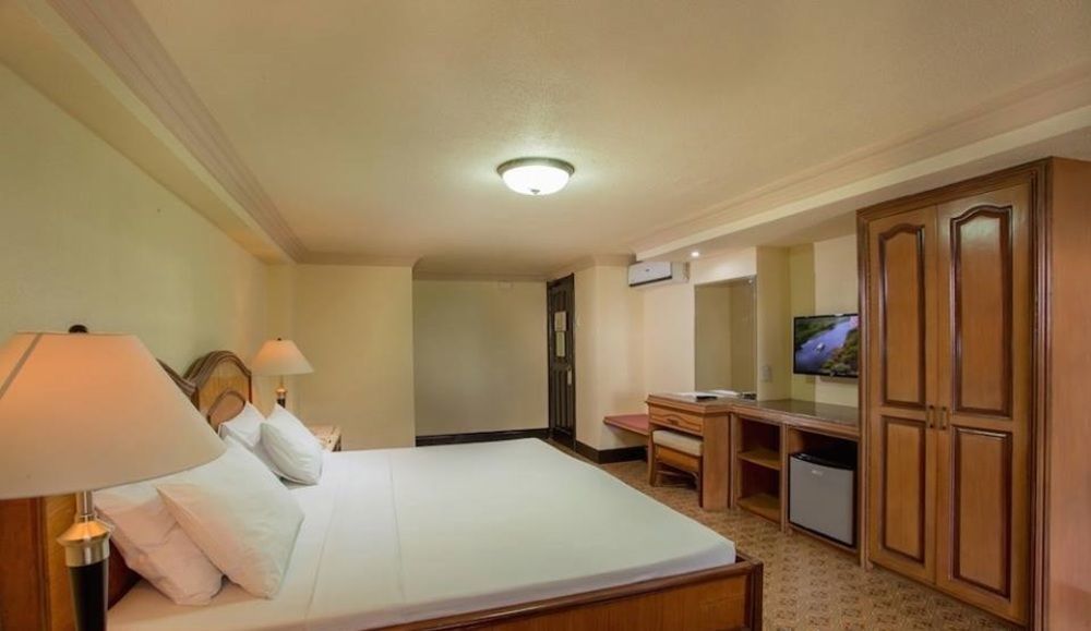 Bohol Tropics Resort Tagbilaran City Bagian luar foto