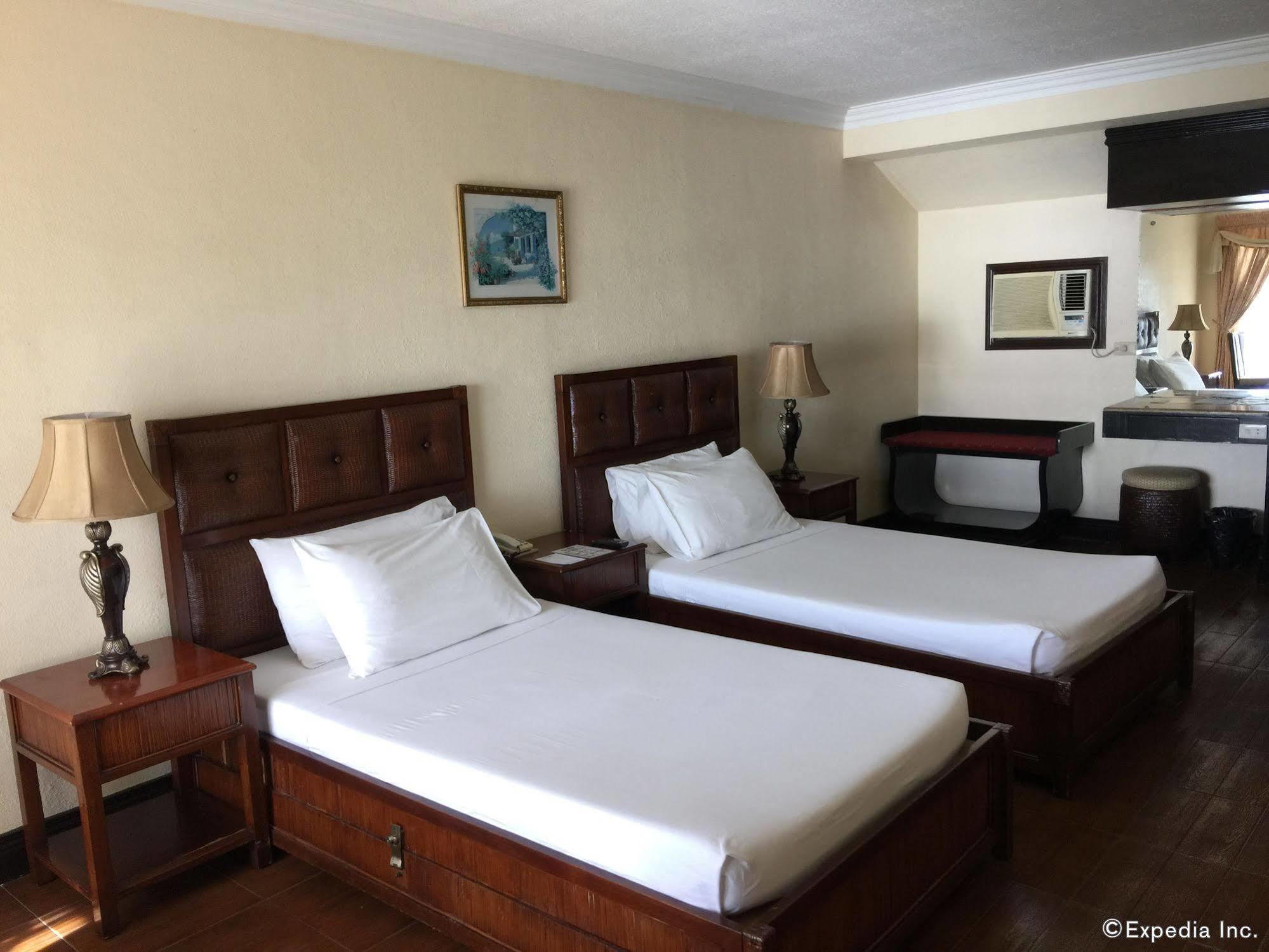 Bohol Tropics Resort Tagbilaran City Bagian luar foto